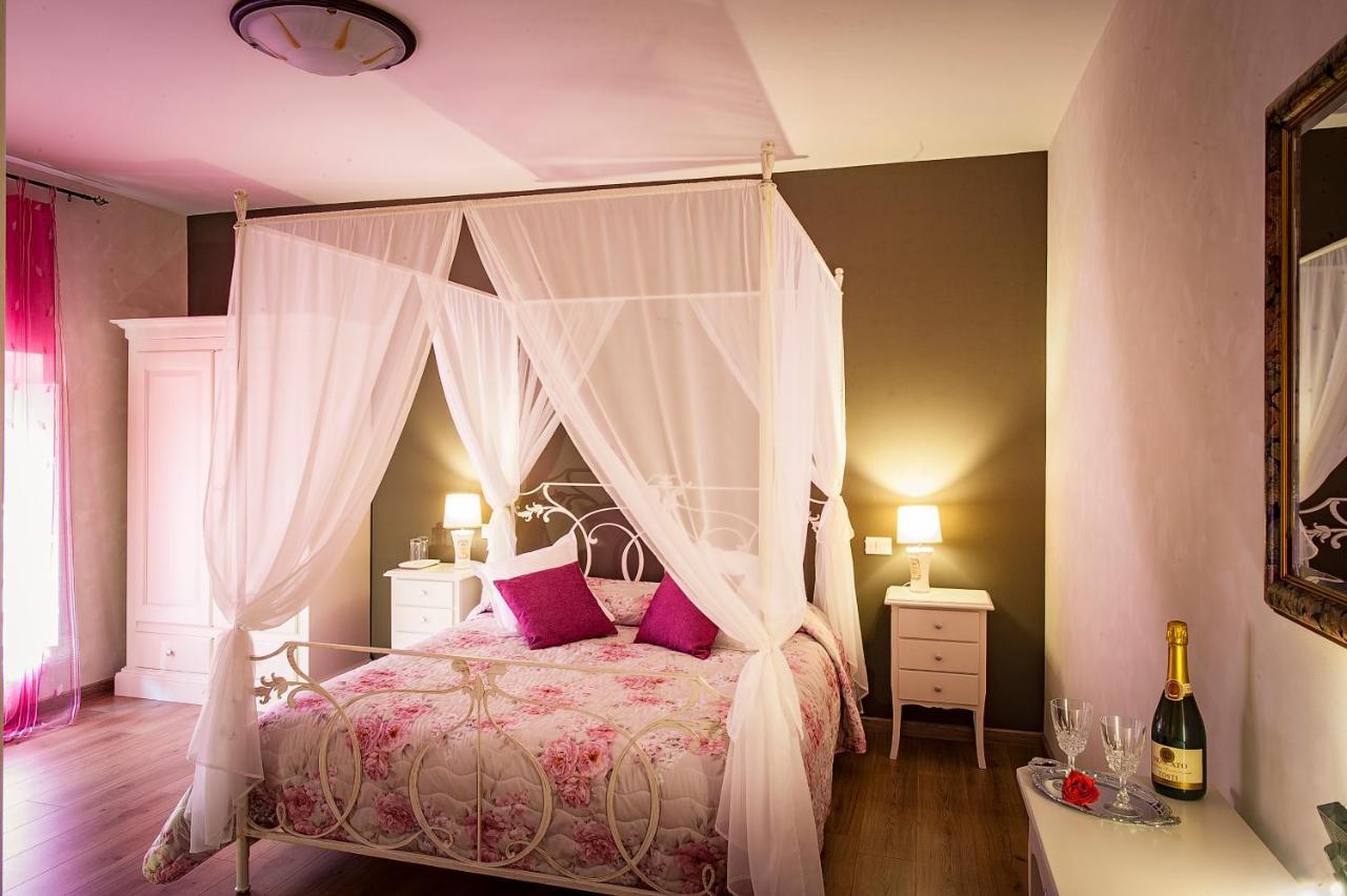 La Rocchetta Bed and Breakfast Valeggio sul Mincio Eksteriør billede
